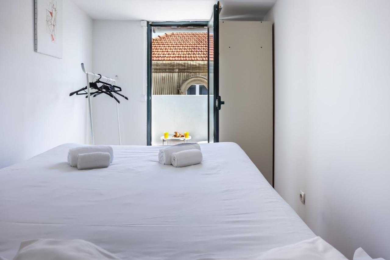 Cozy 3 Bedroom Apt In Lively Bairro Alto Lisboa Екстериор снимка